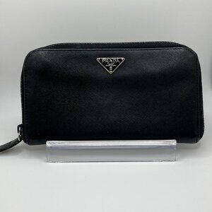 Pre-loved Prada Black Saffiano Zippy Wallet